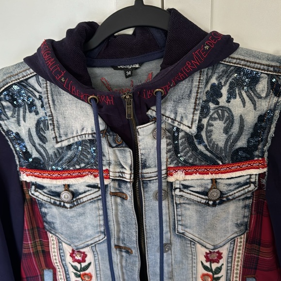 Desigual Jeans jacket with hood - Picture 3 of 4